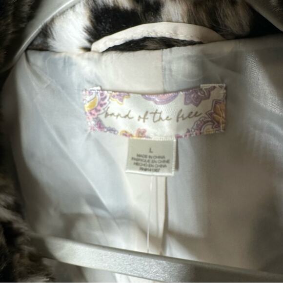 BAND OF THE FREE Wildcat Animal Print Faux Fur Jacket NWT in Large - Picture 3 of 8